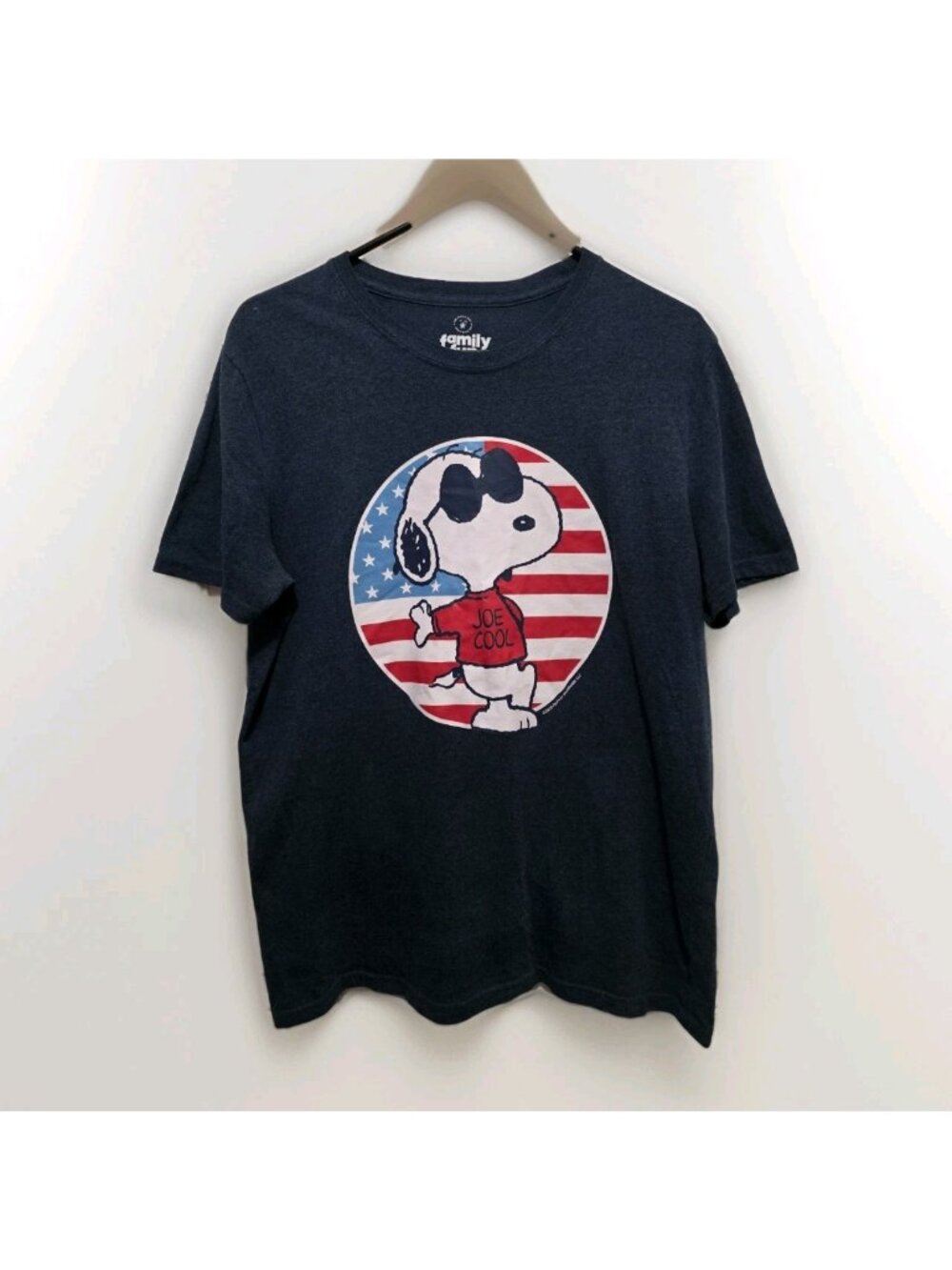 Mens T Shirt Peanuts Joe Cool Sz Large Patriotic Snoopy Blue Adult Unisex